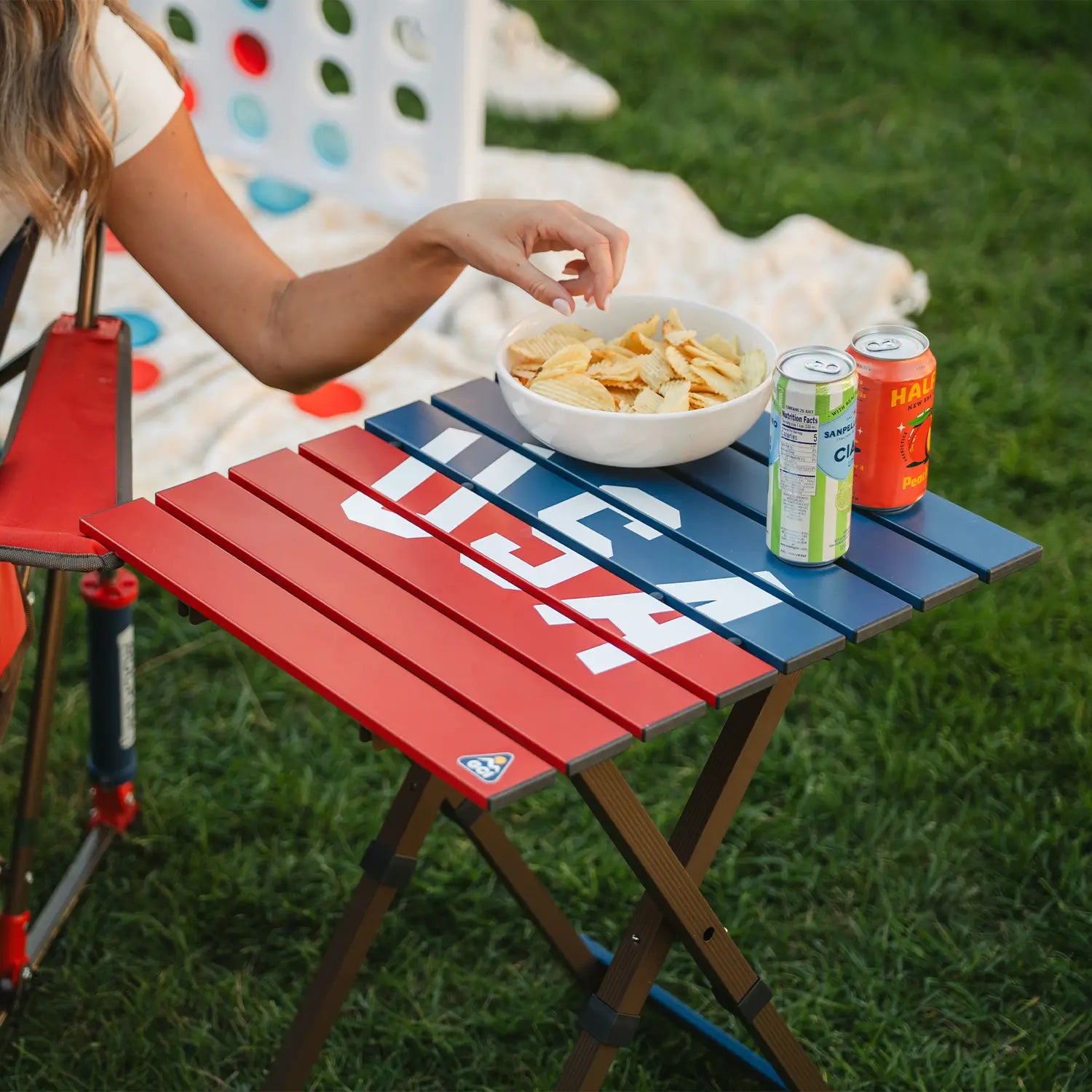 Multi-Functional Cook Compact Camp Table 20 - USA Anniversary Deluxe - Choice 757 - Portable Camping Table with Heat-Resistant Countertop Detail
